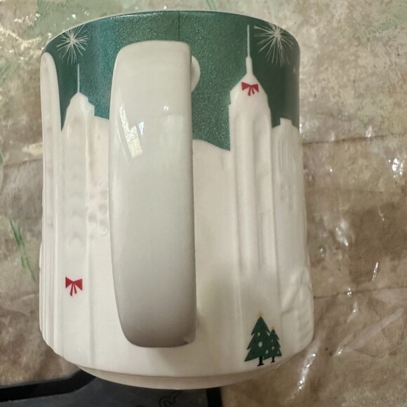 Starbucks Hong Kong Christmas 3D Green White Skyline Relief Ceramic Mug Cup 16oz - Picture 3 of 6